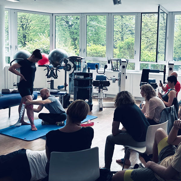 Combined training Basic & Elite Taping Expert